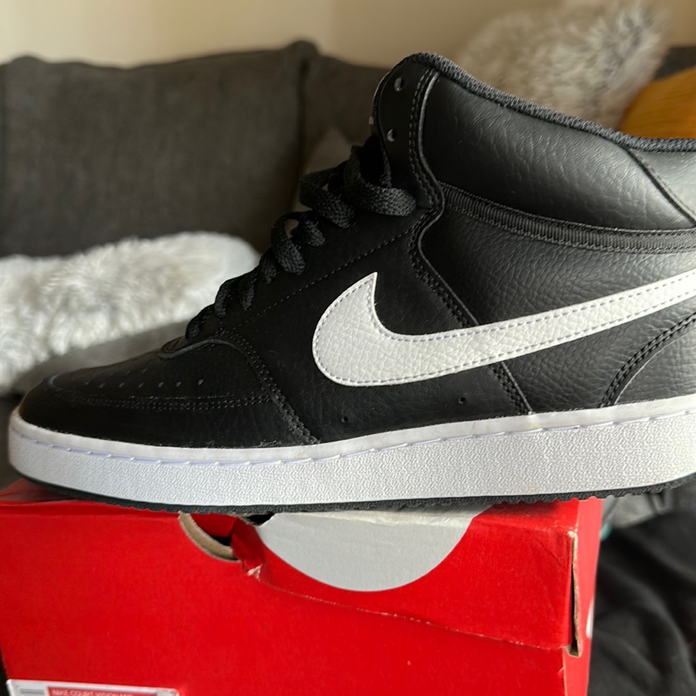 Nike Court Vision Mid - Black & White, 9.5